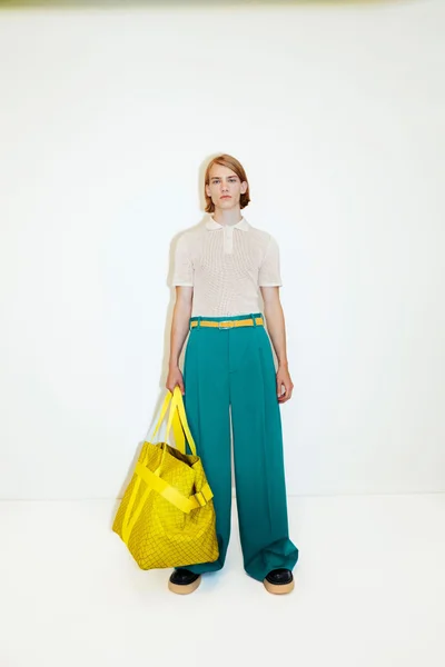 Look 49
